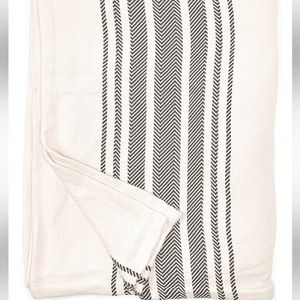 Southern Living Simplicity Collection Landon King Bed Blanket Dillard’s | NWT